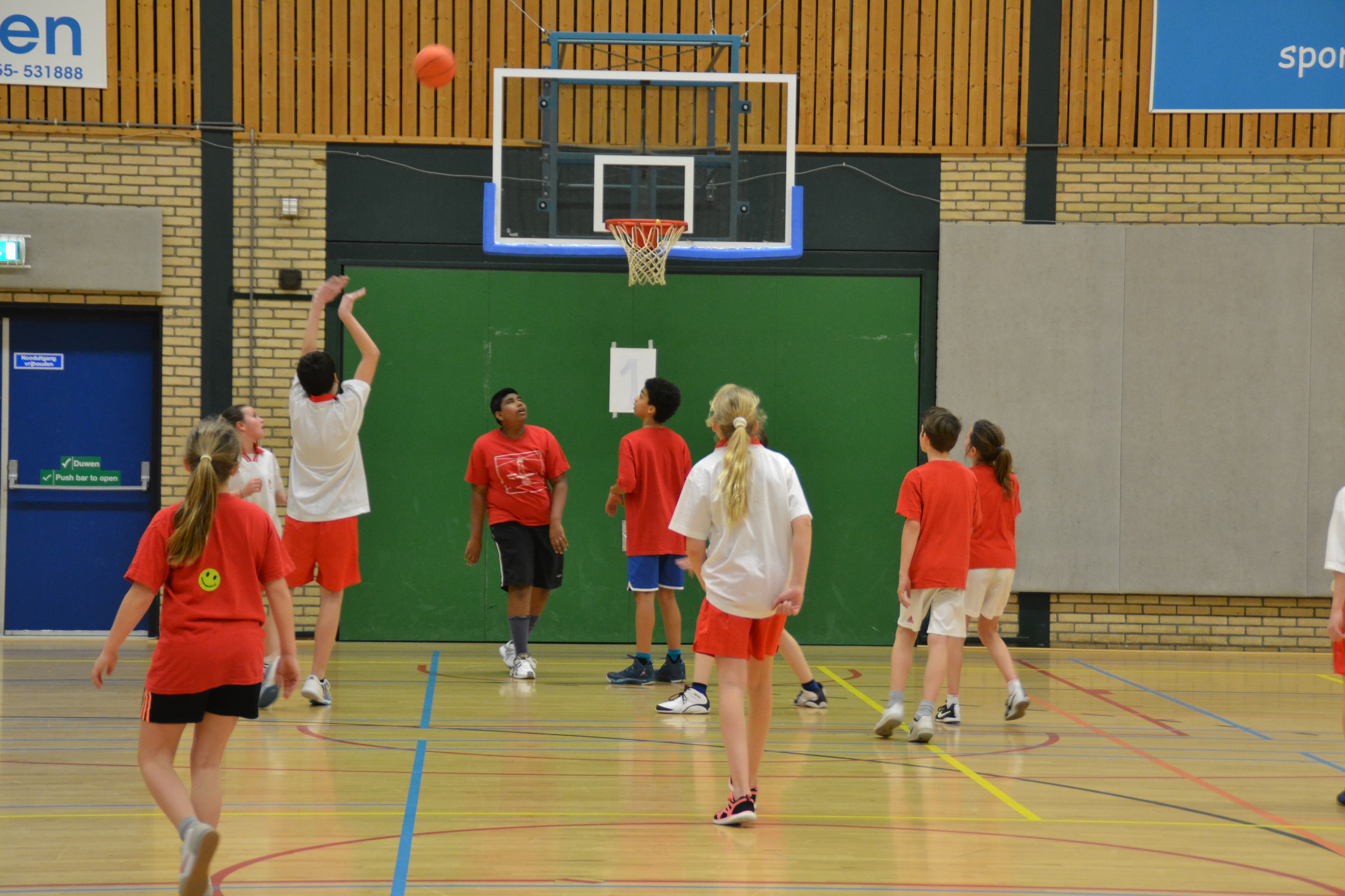 Schoolbasketbaltoernooi voortgezet onderwijs